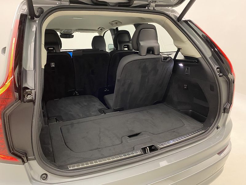 Volvo XC90 B5 AWD BRIGHT PLUS AUT CZ 7M - fotka 33 z 59