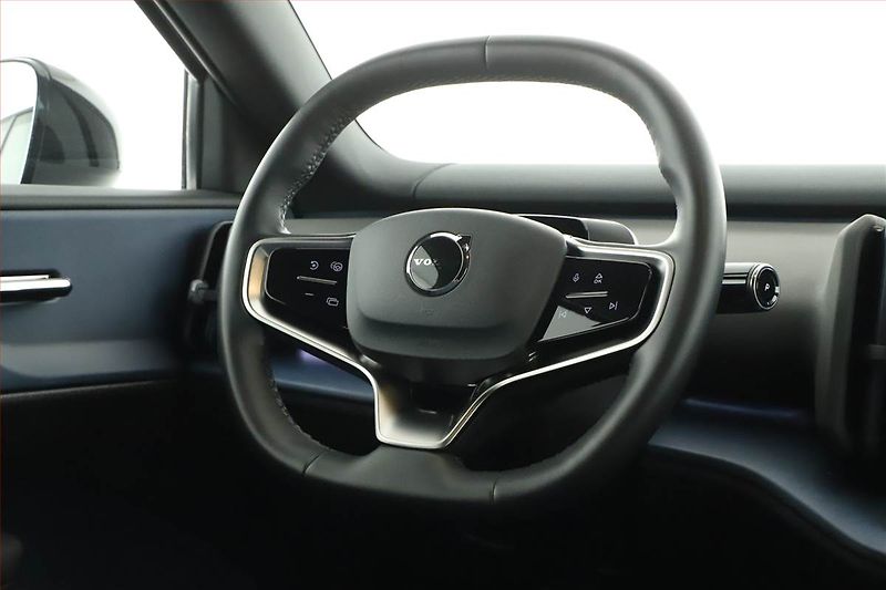 Volvo EX30 (2024) 69kWh Single Motor - fotka 20 z 24