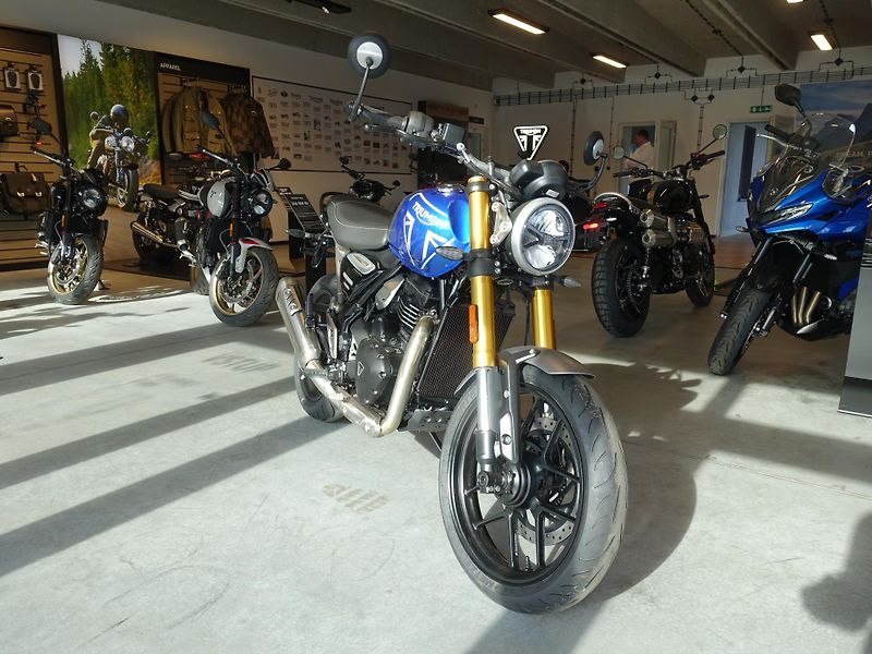 Triumph Speed 400 (2026) - fotografie inzerátu