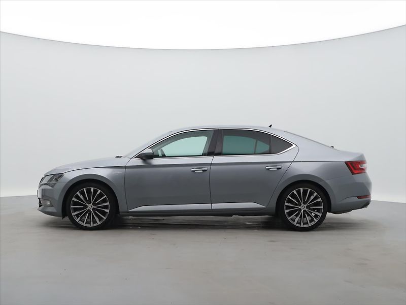 Škoda Superb 2,0 TSI 206kW DSG 4x4 L&K - fotka 4 z 33
