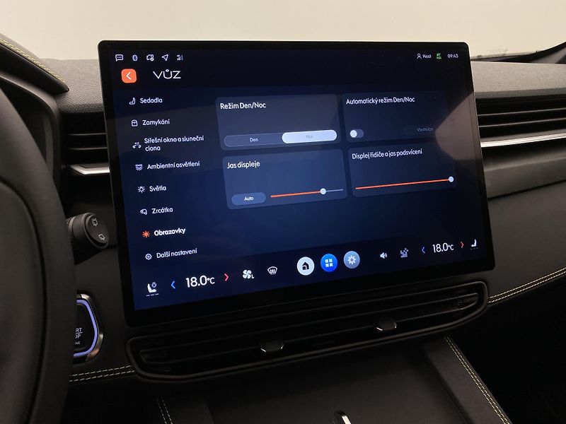 Lynk & Co 01 MORE PHEV AUT CZ 1.maj - fotka 72 z 95
