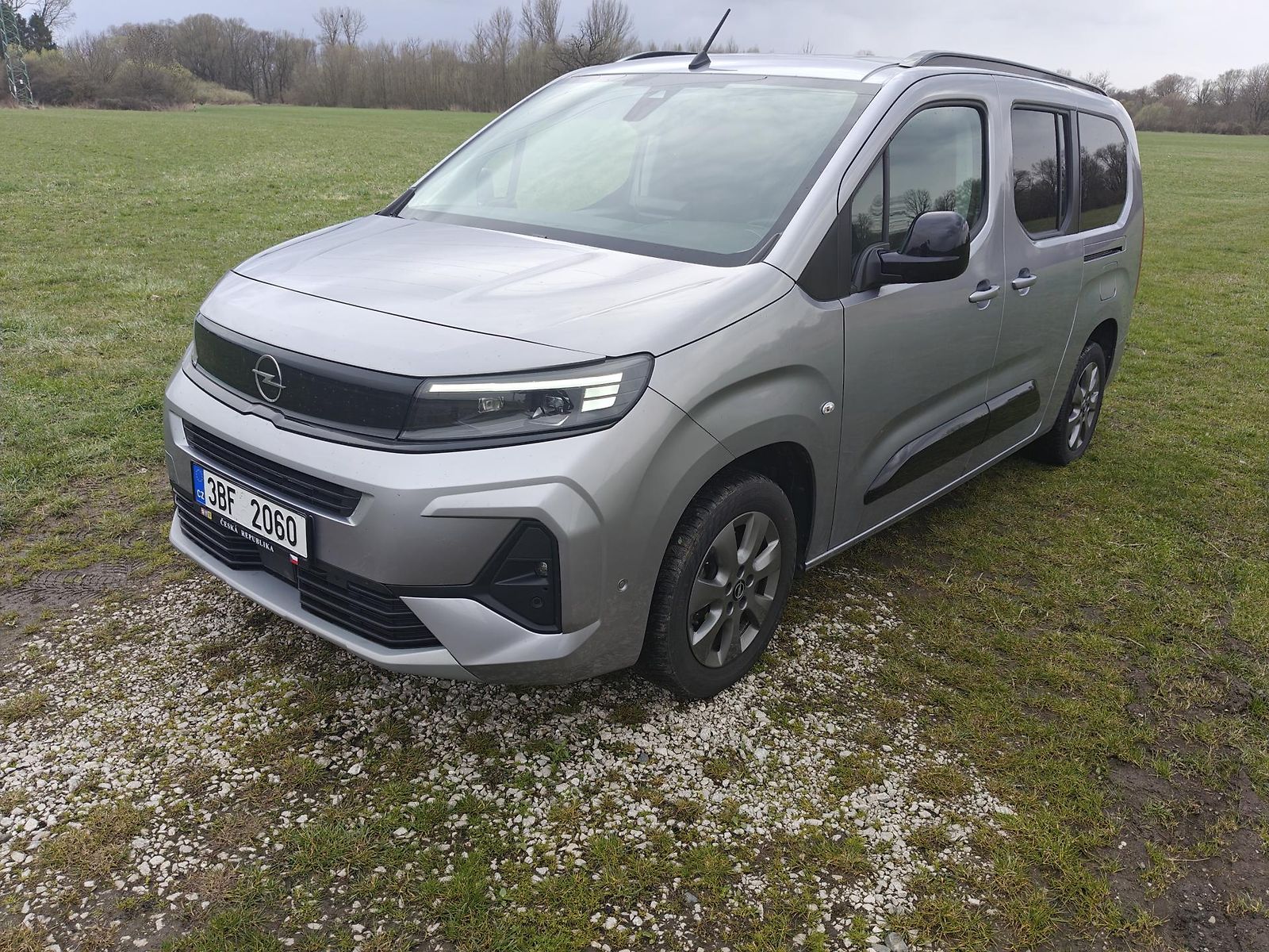 Opel Combo 7 míst,automat, plná výbava 