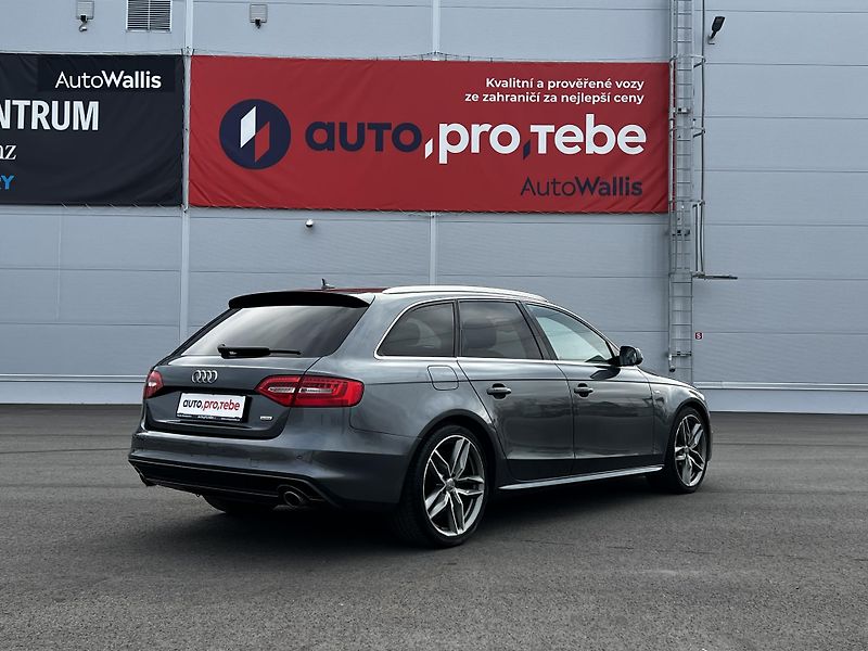 Audi A4 3.0TDI 180kW Quattro S-LINE  - fotka 4 z 27