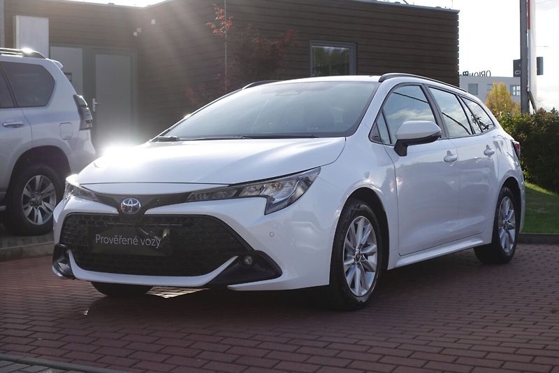 Toyota Corolla 2.0HSD e-CVT Comfort Tech - fotografie inzerátu