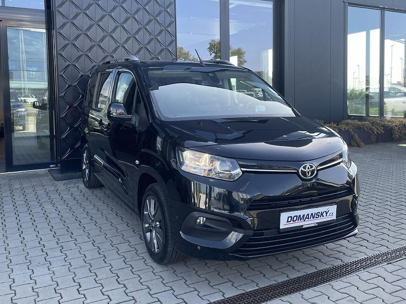 Toyota ProAce City Verso FAMILY L1 1.5 D-4D 96 kW - fotka 7 z 31