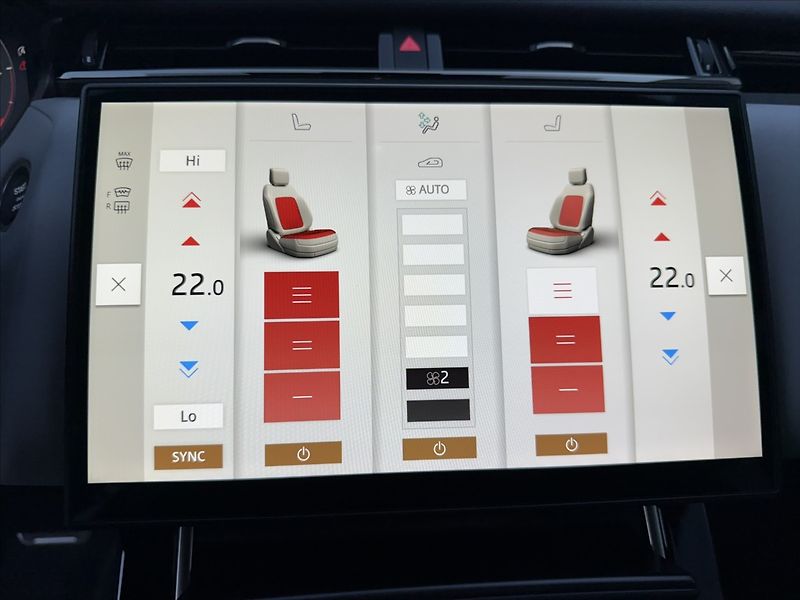 Land Rover Range Rover Velar (2026) 3,0 DYNAMIC SE D300 - fotka 16 z 31
