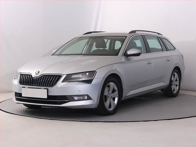 Škoda Superb (2016) 2.0 TDI, Bi-Xenony, Tempomat - fotka 2 z 21