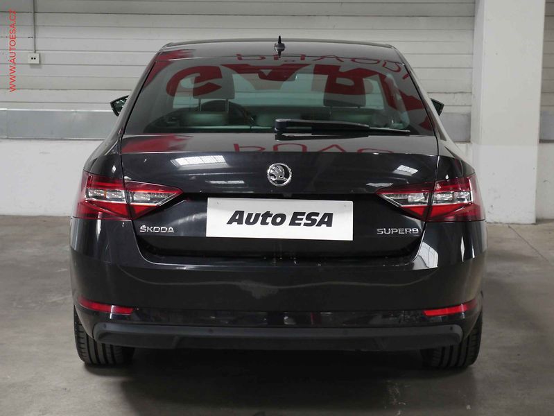 Škoda Superb (2017) 2.0 TDi, 2.maj,ČR, L&K, DSG - fotka 5 z 25
