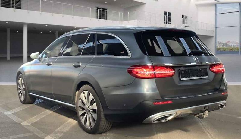 Mercedes-Benz Třídy E (2019) 3.0 /250kW - fotka 4 z 18
