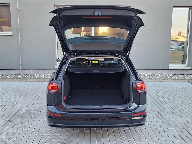 Volkswagen Golf 2.0TDI 110kW Life,ČR,1.Maj. - fotka 42 z 50