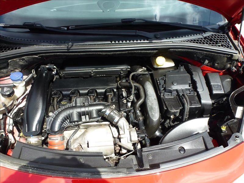 Citroën DS3 1,6 16V VTi THP SportChic - fotka 36 z 46