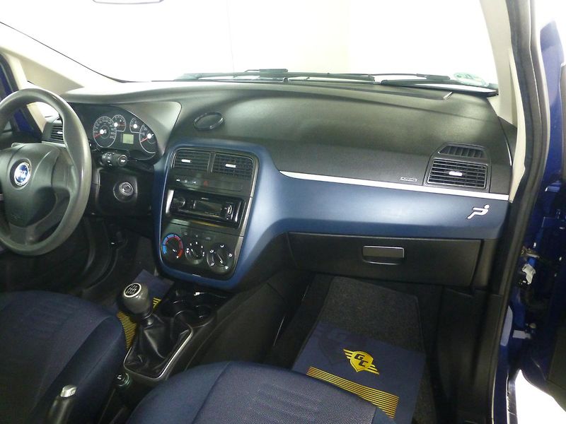 Fiat Punto (2008) 1,3JTD-KLIMATIZACE - fotka 17 z 23
