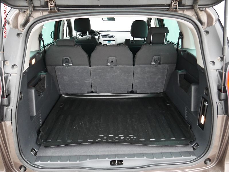 Peugeot 5008 (2015) 2.0 HDi, ČR, Active, AT - fotka 7 z 18
