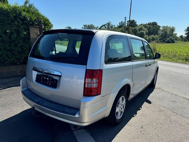 Chrysler Grand Voyager (2009)  RT 3.8 V6 EU 2009 - fotka 4 z 16