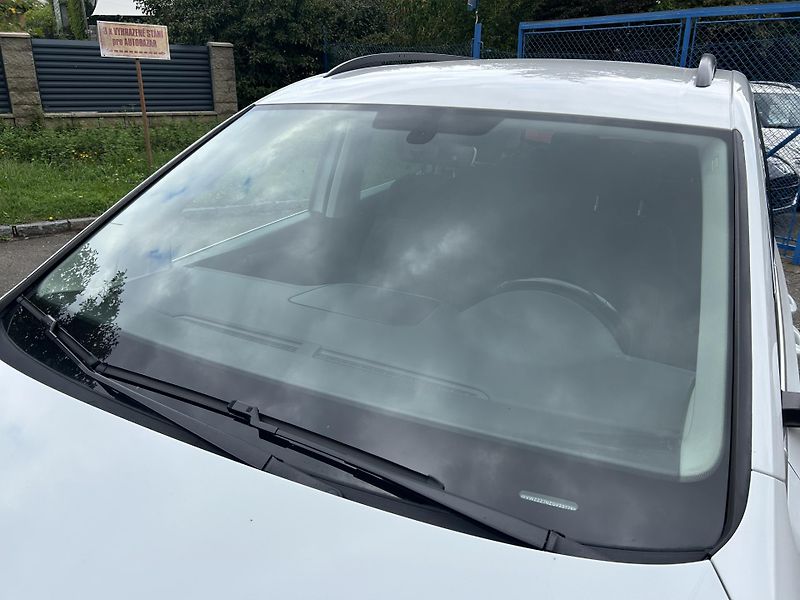 Volkswagen Sharan (2016) 1,4TSi 110 Comfortline 7 míst  - fotka 13 z 58