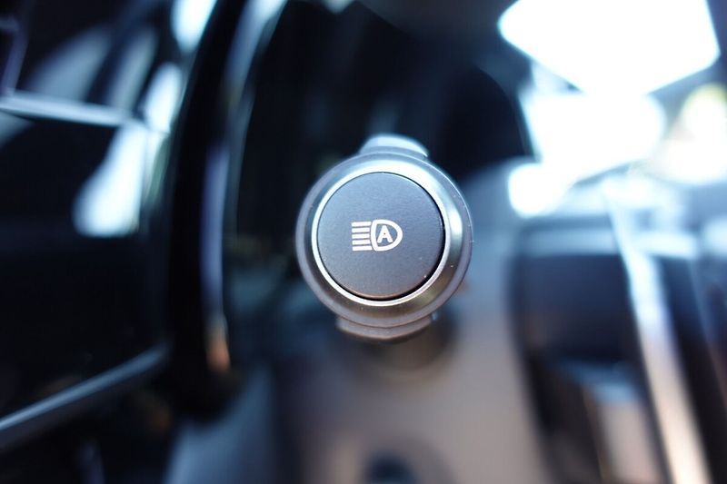 Lexus RX 450h plus RX450h+ Plug-in Luxury Panoram - fotka 26 z 43