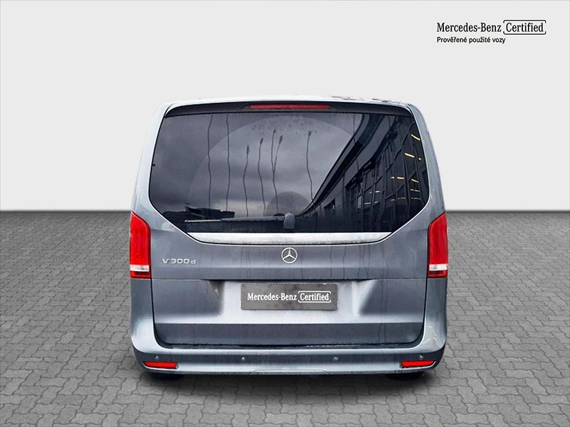 Mercedes-Benz Třídy V 300 d AVANTGARDE AIRMATIC - fotka 4 z 25