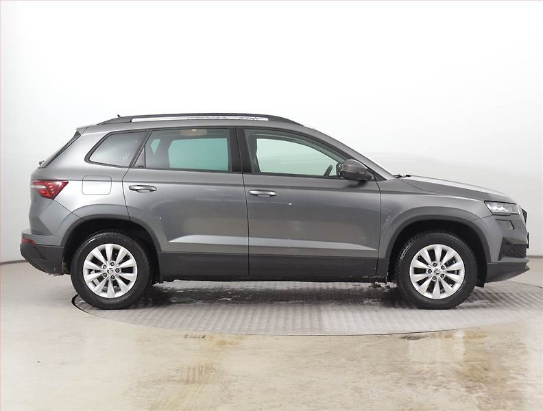 Škoda Karoq (2024) Fresh 1.5 TSI - fotka 6 z 22