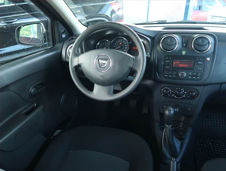 Dacia Logan (2016) 1.2 16V - fotka 7 z 14