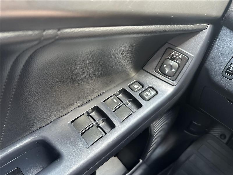 Mitsubishi Lancer 1,6 - fotka 19 z 21