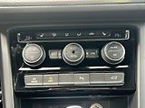 Volkswagen Touran (2022) 2.0 TDI DSG 7míst tažné - náhled 15