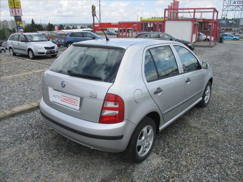 Škoda Fabia 1,4 i 16v, eleg.,klima,servis, - fotka 8 z 33