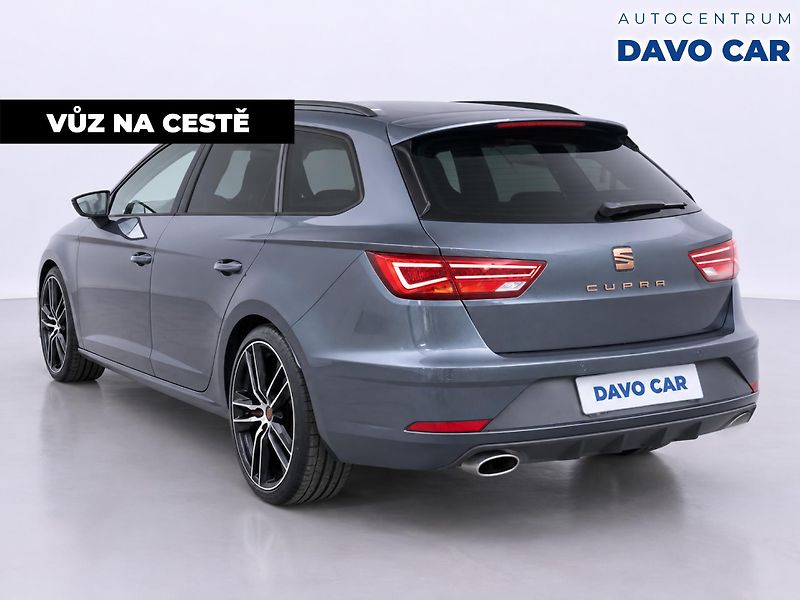 Seat Leon 2,0 TSI Cupra 221kW 4Drive DSG - fotka 2 z 10