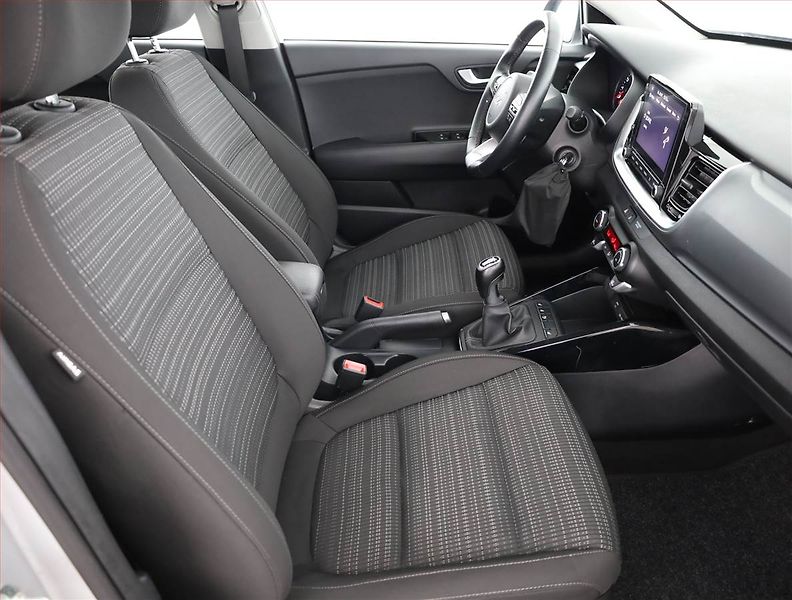 Kia Stonic (2023) Exclusive 1.0 T-GDI, EXCLUSIVE - fotka 7 z 19