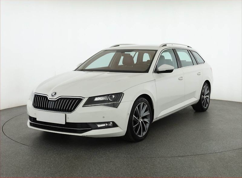 Škoda Superb (2016) Laurin&Klement 2.0 TDI 4x4 - fotka 2 z 17