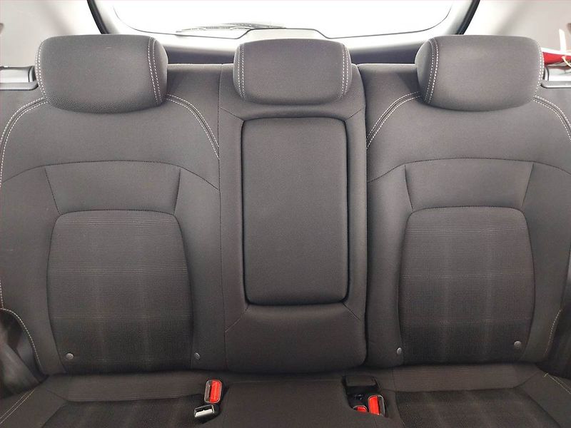 Kia Sportage (2015) 1.7 CRDi, Serv.kniha, Xenony - fotka 10 z 19