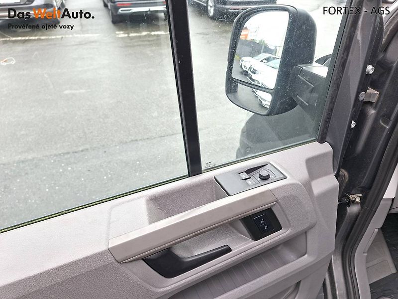 Volkswagen Crafter (2019) 35 2.0 TDI,130kW,4Motion,Park. - fotka 12 z 29