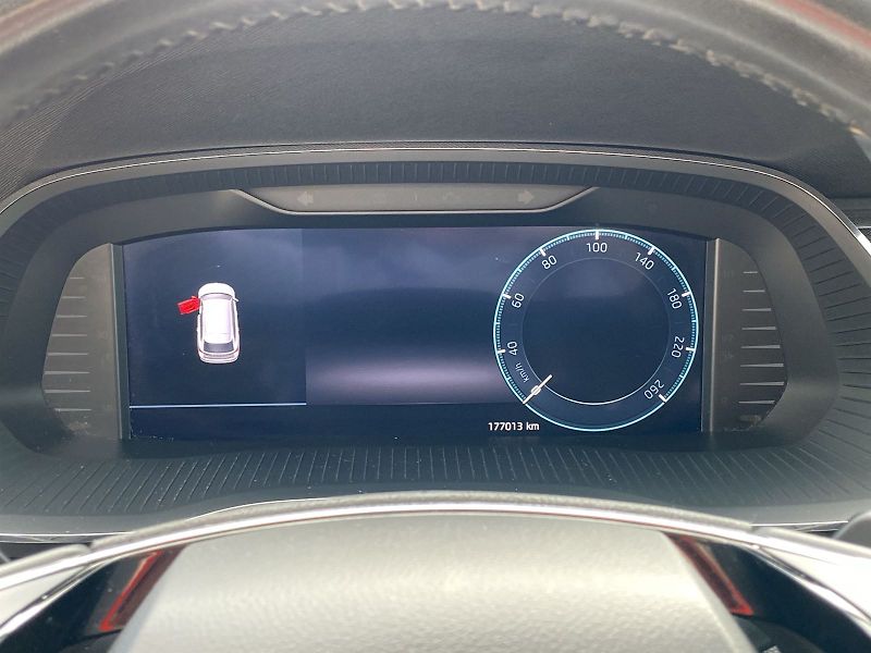 Škoda Octavia (2023) Combi 2.0 TDI DSG Style + - fotka 10 z 32