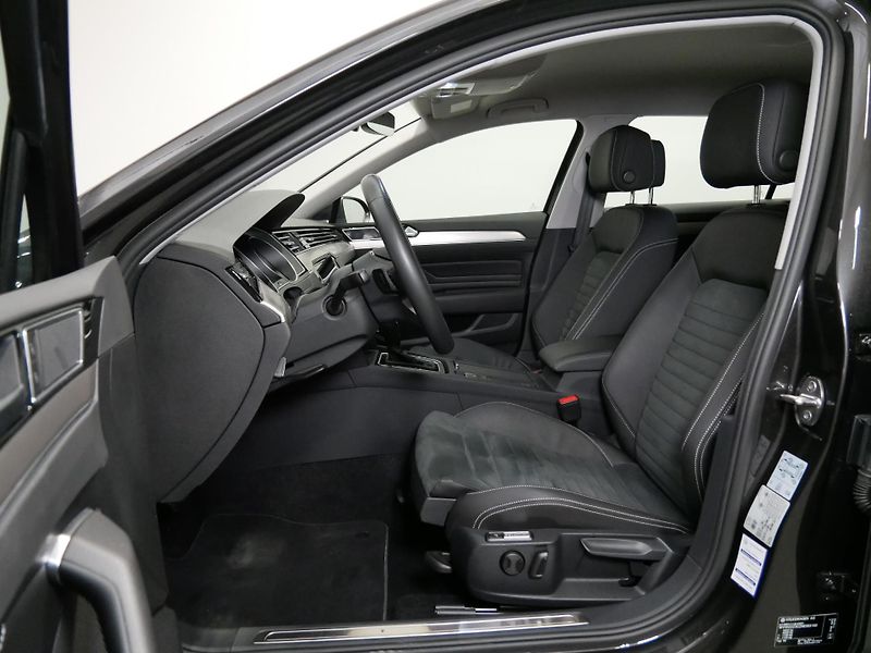 Volkswagen Passat - fotka 6 z 23