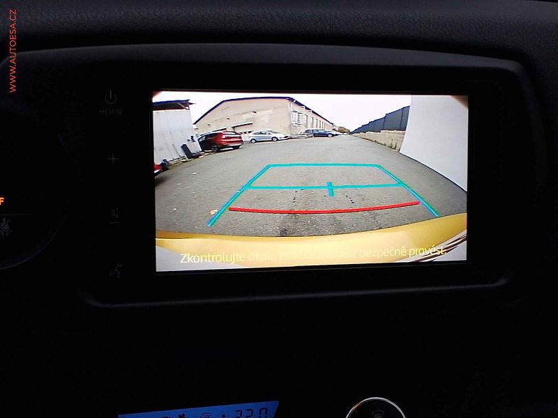 Toyota Yaris (2019) 1.5 VVT-iE, Kamera - fotka 16 z 16