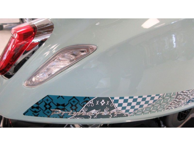 Vespa (2026) Primavera 125 BATIK e5+ - fotka 4 z 11