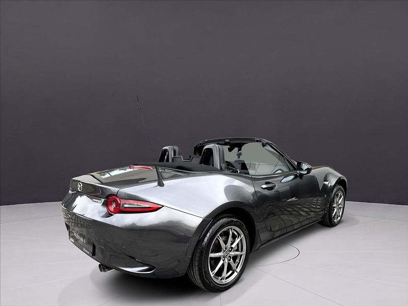 Mazda MX-5 (2026) 1,5 6MT RWD Exlusive-Line - fotka 5 z 11