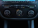 Volkswagen Golf (2008) 1.6i, AC, TZ - náhled 15