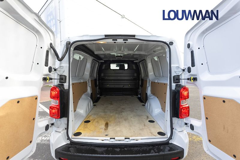 Toyota ProAce 2,0   Panel Van 144 L2 COMFORT - fotka 16 z 21