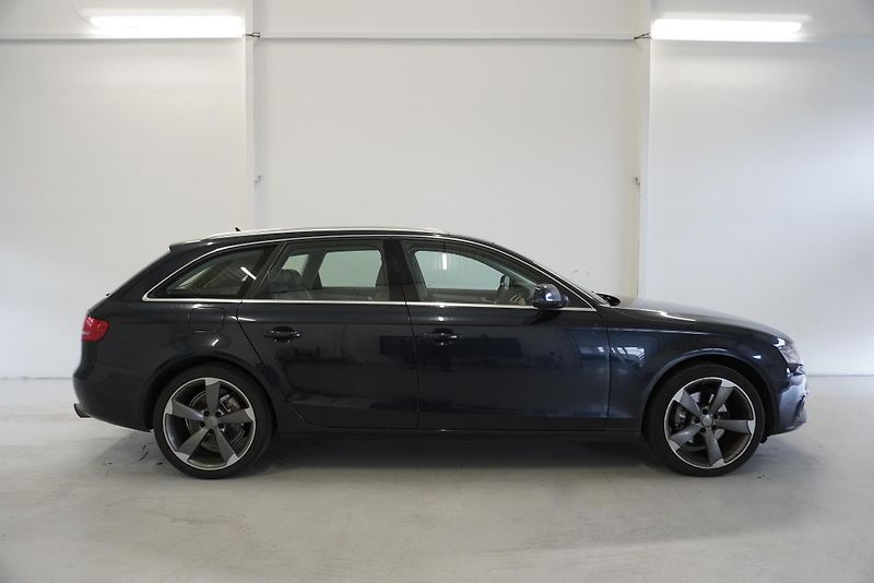 Audi A4 - fotka 4 z 33