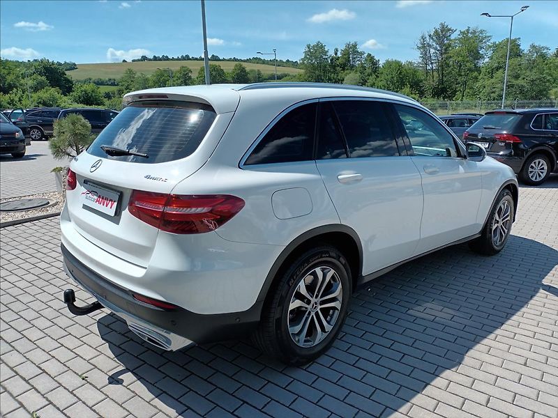 Mercedes-Benz GLC 2,1 220D,ČR,1MAJ,KŮŽE,TZ,NAVI, - fotka 5 z 44