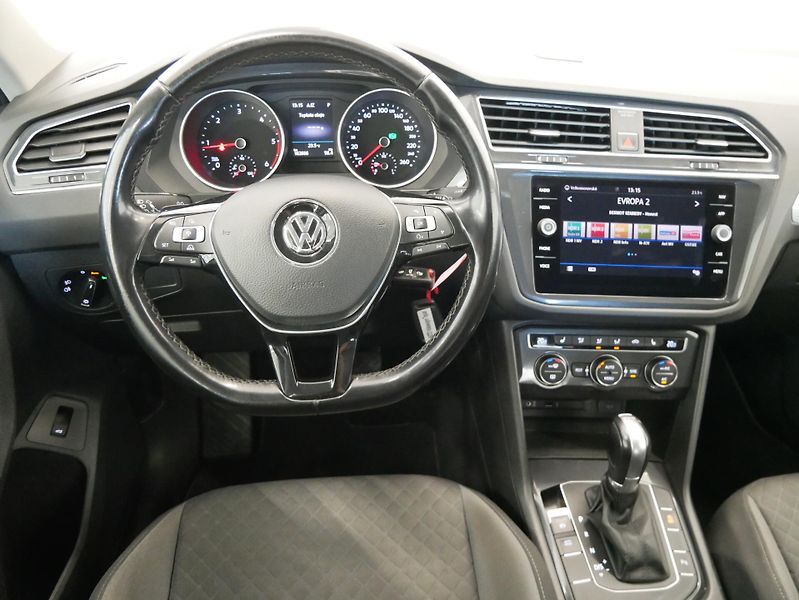 Volkswagen Tiguan - fotka 18 z 27