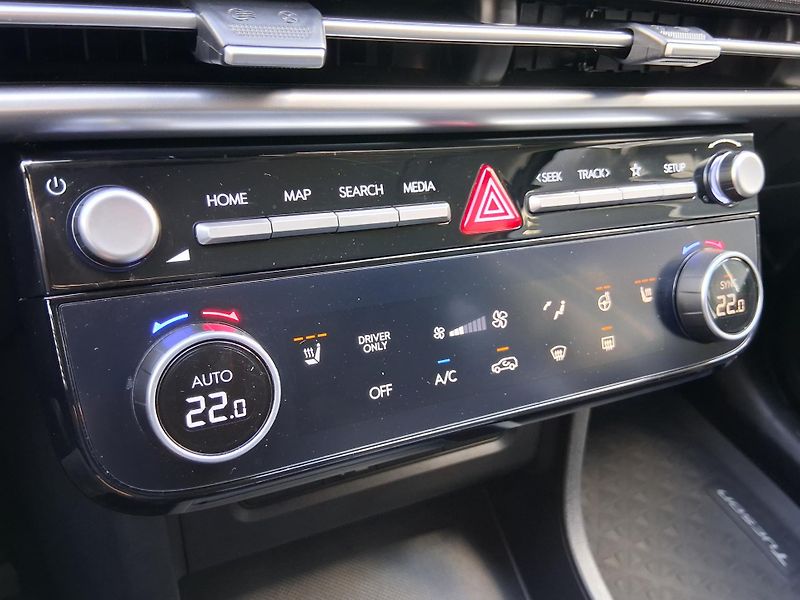 Hyundai Tucson STYLE 1.6 T-GDi HEV 4x4 158 kW - fotka 13 z 32