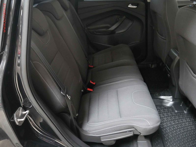 Ford Kuga (2013) 2.0 TDCi 4x4, Panorama - fotka 11 z 20