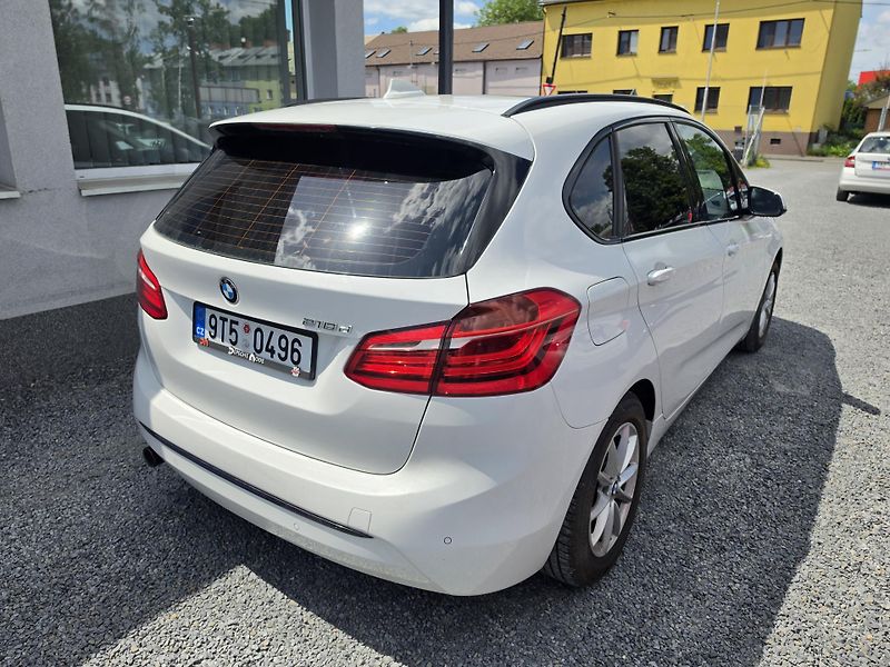 BMW Řada 2 218 D 110KW Panorama Led Navi  - fotka 4 z 17