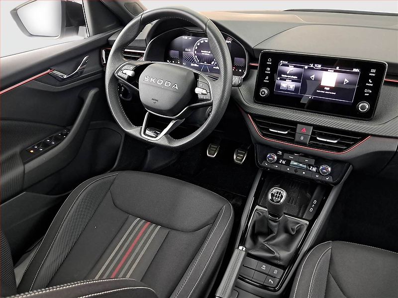 Škoda Kamiq (2025) 1.0 TSI, MONTE CARLO, KEYLESS - fotka 7 z 19