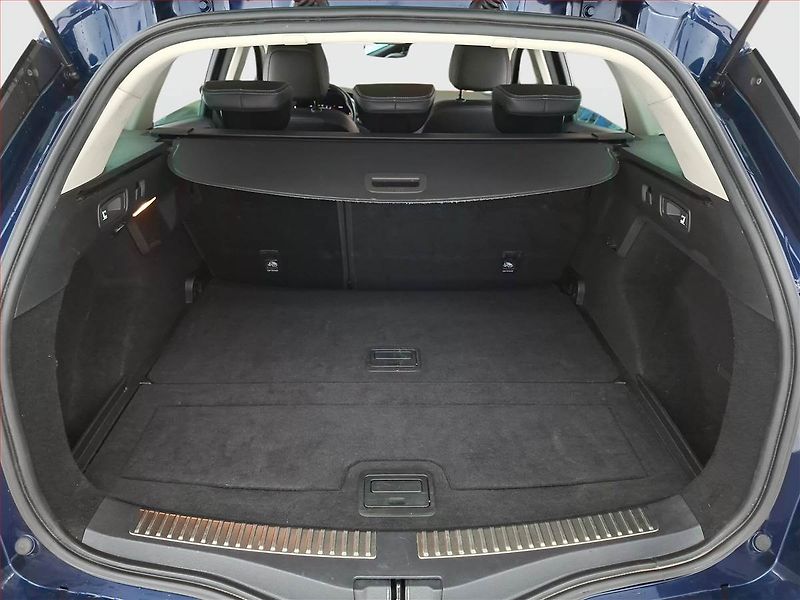 Renault Mégane (2021) 1.3 TCe, Automat, Kůže - fotka 14 z 21