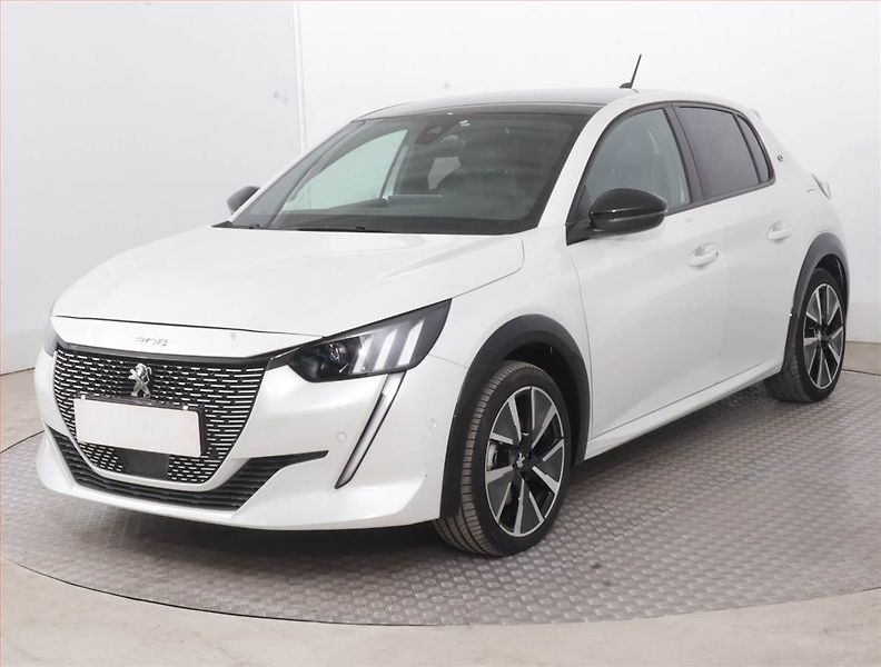 Peugeot 208 (2021) e-GT 50 kWh, SoH 86%, Automat - fotka 2 z 19