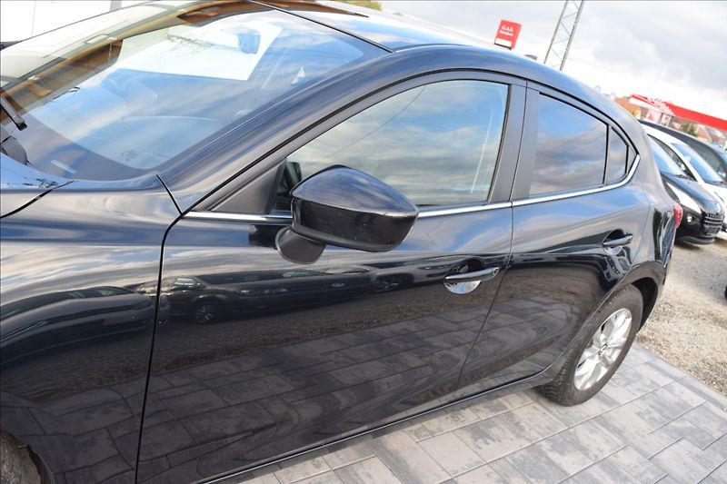 Mazda 3 2,0 SKYACTIV-G 88KW ALU NAVI - fotka 8 z 43