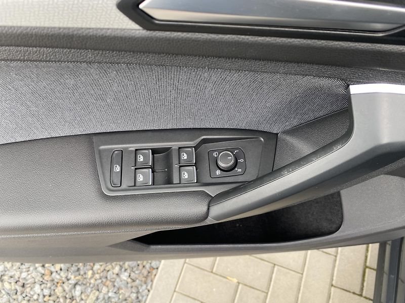 Seat Tarraco 1.5 TSI 110kW-1xMAJ.- LED-NAVI - fotka 14 z 51