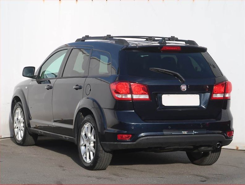 Fiat Freemont (2012) 2.0 MultiJet, 7 míst, Tempomat - fotka 4 z 19